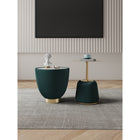 Manhattan Comfort - Lot de 2 tables d’appoint Anderson modernes en similicuir vert-Table d’appoint 1.0 Caractéristiques Belle table ronde avec plateau en acier doré