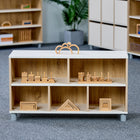 Beleduc Furniture - étagère en bois Palermo -pour salle de classe à 5 cubes et 2 couches à dos fermé - grain naturel-Design minimaliste moderne, linéaire et essentiel