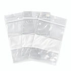 KL Rubber - Sac refermable en polyéthylène avec bloc d’identification blanc et trou de suspension - 2 Mil - 3 x 5 po - paquet de 1000-Approuvé pour le contact direct avec les aliments