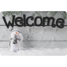 Ashley Productions - The Original Fun Mat - Tapis de Bienvenue - 15 -5" x 23 -5" - Bonhomme de neige en planches de bois de grange.-Mesure et design : Le paillasson de bienvenue Bonhomme de neige en planches mesure 15,5 po x 23,5 po.