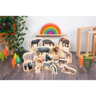 TickiT - Blocs en bois représentant des animaux sauvages - Lot de 15-Conception Adapte Aux Enfants - Ces gros blocs sont doux au toucher et faciles à saisir pour les petites mains. Aidez les enfants à développer leur motricité fine en déplaçant et en empilant les pièces