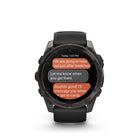 Garmin - fēnix 8 – 51 mm, saphir AMOLED, titane DLC gris carbone avec bracelet en silicone noir/gris galet-La fonction de commande vocale hors réseau vous permet d'accéder à certaines commandes de la montre même sans connexion à un smartphone