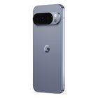 Google Pixel 10 Pro XL - 512 Go - Pierre de lune - Bell et Virgin Plus-Voyez votre téléphone sous un tout nouveau jour grâce à une luminosité maximale de 3 300 nits. Le nouvel écran Super Actua rend votre écran immersif et vif, même en plein soleil. De plus, il a une fréquence d'actualisation allant jusqu'à 120 Hz pour un défilement et des changements d'applis très fluides
