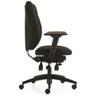 Staples - Fauteuil à basculements multiples à dossier moyen et petite assise Newdale, Fusion en houille, noir-La commande continue de blocage du basculement bloque le siège en place ou lui permet de basculer librement, selon les préférences de l'utilisateur