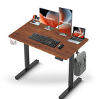 IMHome - Bureau assis-debout électrique réglable en hauteur avec 3 réglages de mémoire - 40 po x 24 po - Plateau brun / structure noire-Améliorez votre espace de travail avec le bureau assis-debout électrique IMHome, une solution polyvalente et riche en fonctionnalités pour les bureaux à domicile et les environnements professionnels. Ce bureau réglable en hauteur permet un ajustement électrique fluide de 28 po à 47 po (72 cm à 118 cm), vous permettant de passer facilement de la position assise à la position