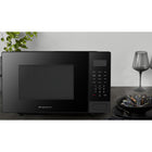 Frigidaire 900-Watt Microwave - 0.9 cu ft - Black-Cook By Weight feature