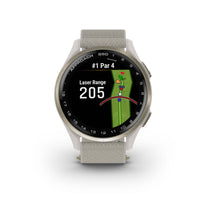 Garmin - Montre connectée Approach S50 - Lunette en aluminium couleur crème et or avec bracelet en nylon ComfortFit ivoire-Coloré et performant - le superbe écran tactile AMOLED de 1,2" permet de voir facilement les distances clés jusqu'au green, les dangers et les layups sur les cartes de parcours colorées.