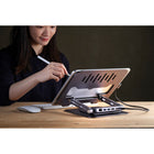 Adam Elements - Hub Stand Pro 6-en-1 - Support pour ordinateur portable - Gris-Design premium : Design élégant, léger et durable entièrement en aluminium avec une finition de qualité supérieure, complétant votre expérience quotidienne avec l’iPad