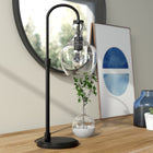Hudson&Canal - Lampe de table arquée Verona de 68 cm de haut avec abat-jour en verre - Bronze noirci/grainé-Une finition en bronze noirci fabriquée à la main est appliquée sur la base géométrique en métal
