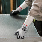 SHOWA - Gant S-TEX en nitrile microporeux gaufré A5 résistant aux coupures - Doublure tricotée en HPPE/acier inoxydable - Noir/Gris - Taille L-Forme de main conçue de manière ergonomique qui reproduit la courbure naturelle de la main