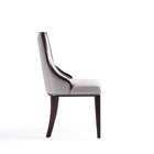 Manhattan Comfort - Lot de 4 chaises de salle à manger traditionnelles Grand 18,5 po en similicuir gris clair-Livré chez vous entièrement assemblé Aucun assemblage requis