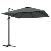 Outsunny - Parasol de patio déporté 8 pi UPF50+ avec rotation à 360°, base en croix, manivelle et inclinaison, gris foncé-Le tissu en polyester UPF50+ de ce parasol déporté résiste aux UV et garde des couleurs éclatantes  