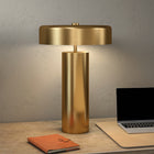 Hudson&Canal - Lampe de table Nash de 61 cm de haut avec abat-jour en métal, - Laiton/laiton-Comprend un cordon de 6 pieds avec interrupteur à prise rotative