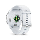 Garmin - Venu 3 - 45mm Lunette Silver en acier inoxydable avec boîtier blanc et bracelet en silicone blanc-Taille physique 45 x 45 x 12 mm; Convient aux poignets d'une circonférence de 135 à 200 mm