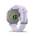 Garmin - Venu 4 – 41 mm, Argent avec bande en silicone lilas-Utilité quotidienne: Une lampe de poche LED brillante offre un éclairage pratique lorsque vous en avez besoin. Passez et recevez des appels téléphoniques depuis votre poignet lorsque votre montre est jumelée à votre smartphone. Vous pouvez même contrôler les fonctions de la montre avec des commandes vocales — ou utiliser l'assistant vocal de votre smartphone pour répondre aux messages texte et plus encore