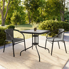 Table carrée en verre et en métal 28 po avec bordure en rotin gris et 2 chaises empilables en rotin gris (TLH-073SQ-037GY2-GG)-Pour une utilisation intérieure et extérieure