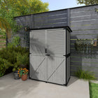 Outsunny - Meuble de rangement d'extérieur en bois avec 2 étagères - Gris-Les portes à volets rehaussent le style et offrent une excellente ventilation 