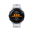 Garmin - Forerunner 265, lunette noire avec boîtier Whitestone et bracelet en silicone Whitestone/bleu maree-Plus de 30 profils d'activite integres incluent la course, les triathlons, le cyclisme, la natation en eau libre et plus encore