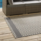 Modway - Optica Chevron avec bordures d’extrémité intérieures et extérieures Tapis de 5 pi l x 8 pi L - Gris et beige-Dessous en caoutchouc de prise