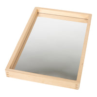 TickiT - Petit plateau miroir en bois-Réfléchir Sur Le Temps De Jeu - Ce plateau miroir de 14,2 po x 9,4 po est parfait pour le jeu sensoriel. Les enfants adoreront voir leurs propres visages, nuages, plantes et objets manipulables se refléter sur eux !