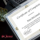 Cadres en verre St. James pour certificats, diplômes et documents – Bordure décorative – Feuille argentée – 8,5 po x 11 po – Paquet de 2-Dimensions extérieures : 13,75 po x 10 po (35 x 25,5 cm)