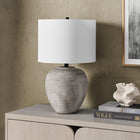 Hudson&Canal - Lampe de table en céramique Shira (58 cm) avec abat-jour en tissu - Terre cuite froide/blanc-Comprend un cordon de 6 pieds avec interrupteur à prise rotative