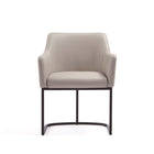 Manhattan Comfort - Chaise de salle à manger moderne Serena 23,03 po avec accoudoirs, revêtement en similicuir - gris clair-Fauteuil de salle à manger moderne pour salle à manger et usage de travail