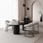 Manhattan Comfort - Lot de 4 chaises de salle à manger modernes Augusta 23,6 po en similicuir gris clair-Revêtu d’un magnifique similicuir avec un rembourrage en mousse haute densité