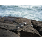 DJI - Lito X1 Drone Caméra 4K avec Télécommande 2 - Pack Fly More Plus-Imagerie 8K de niveau pro : capturez des photos haute résolution 8K et des vidéos HDR 4K/60 ips à couper le souffle grâce au capteur CMOS 1/1,3 po et à l'ouverture f/1,7 pour des détails réalistes et des couleurs vibrantes.