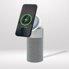 LBT - Haut-parleur Bluetooth à chargement magnétique 3-en-1 Mag Stream Vibe Home - Gris clair-Capacité de charge rapide : prend en charge la charge rapide sans fil pour les smartphones compatibles, garantissant une charge rapide et efficace.