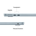 Apple - MacBook Air 13 po - M5 - 10 coeurs - 1 To SSD - Mémoire unifiée 16 Go - Bleu ciel - Français-Connectez Absolument Tout - MacBook Air comprend deux ports Thunderbolt 4, un port de recharge MagSafe, une prise pour écouteurs ainsi que la puce réseau sans fil N1 d’Apple pour le Wi-Fi 7 et le Bluetooth 6. Et il prend en charge Jusqu’à deux moniteurs externes