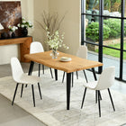 Homy Casa - Chaise de salle à manger rembourrée Charlton - Tissu Beige Ivoire avec pieds en métal noir - Paquet de 4-Pieds en Métal Robustes : Pieds en métal noir assurant stabilité et contraste élégant avec le tissu clair.