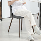 HOMCOM - Chaises de salle à manger en velours - gris foncé - ensemble de 4-Le design moderne ajoute du charme à votre salle à manger, cuisine, chambre et plus encore