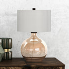 Hudson&Canal - Lampe de table Laelia 63 cm de haut avec abat-jour en tissu - Verre lustré doré/blanc-Une finition en verre lustré doré fabriquée à la main est appliquée sur la base en verre ronde