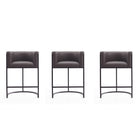 Manhattan Comfort - Cosmopolitan tabouret de comptoir moderne du milieu du siècle de 23,7 po en similicuir rembourré - galet et noir - lot de 3-Tabouret de comptoir moderne du milieu du siècle avec dossier parfait pour le bar et la cuisine. Ensemble de 3