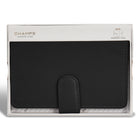 Champs - Collection Onyx Étui à passeport en cuir - Noir-Signature Champs en relief