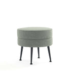 Manhattan Comfort - Bailey pouf capitonné moderne du milieu du siècle de 46 cm en mélange de polyester - vert sauge avec pieds noirs-Ottoman moderne du milieu du siècle parfait pour une utilisation dans le salon