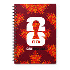 FIFA WORLD CUP 2026 - Cahier à spirale à couverture rigide - Format A5 (148 mm x 216 mm) - Impression monochrome - Lot de 24-Conception de la couverture : Ornée du logo et des graphismes officiels de la Coupe du Monde de la FIFA 2026