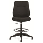 Staples - Tabouret à dossier moyen sans accoudoirs, rembourré Newdale, Fusion en houille, noir-Variez la profondeur de l’assise selon la longueur de vos cuisses pour laisser votre dos appuyé au dossier tout en évitant la pression derrière les genoux