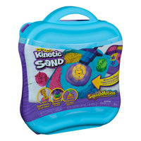 Kinetic Sand SquishMotion Playset-LOAD, LAYER & SQUISH: Load the stamper, layer sand & flatten with the crinkle cutter & transfer the shape to the squish space. Press to reveal magical creations!