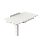 Uplite - Bureau Mobile Réglable en Hauteur avec Plateau Inclinable-CONCEPTION ROBUSTE ET STABLE - La base en L avec roulettes invisibles assure la stabilité et minimise le risque de basculement.