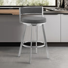 Armen Living - Roman Tabouret de Bar Pivotant de 66 cm de Hauteur de Comptoir en Similicuir Gris et Acier Inoxydable Brossé-Le Roman allie esthétique et praticité pour votre intérieur. Son design magnifique est un atout supplémentaire, en plus de son confort extrême, de sa capacité à être placé partout et de sa fabrication robuste.