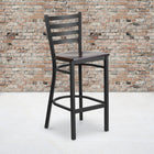 Flash Furniture - Tabouret de restaurant de la série HERCULES en métal noir avec dossier échelle - siège en bois de noyer-Conception à  dossier échelle