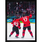 Frameworth - Celebrini et Marner celebration en prolongation Hockey Canada 2026 - toile encadree - 22.5" x 31.5"-Toile Hockey Canada sous licence officielle mettant en vedette Macklin Celebrini et Mitch Marner lors de la celebration en prolongation 2026. Toile encadree de qualite superieure de 20x29 pouces