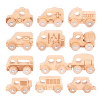 TickiT - Véhicules en bois naturel - Ensemble de 12-12 Véhicules - Cet ensemble comprend 12 véhicules en bois de hêtre massif avec des roues rotatives. Utilisez cet ensemble de jouets en bois dans un petit monde ou un jeu imaginatif. Et apprenez-en plus sur les voyages et les services communautaires