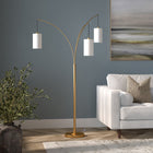 Hudson&Canal - Lampadaire torchère Aspen à 3 lumières avec abat-jour en tissu - Laiton/blanc-Conçu pour trois ampoules à incandescence de 100 W - ampoules LED de 9 W, ampoules fluorescentes (CFL) de 23 W ou ampoules LED à ballast automatique de 9 W, ampoules à culot E26, ampoules non incluses