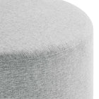 Modway - Callum Grand tissu rond tissé en bruyère de 29" Rembourré Ottoman - Tissage à bruyère gris clair-Capacité de poids : 506 lbs.