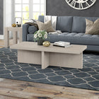 Hudson&Canal - Table basse rectangulaire Elna de 137 cm de largeur, , blanc aulne-Nettoyer avec un chiffon doux et sec, sans produits chimiques agressifs ni produits de nettoyage abrasifs