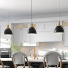 Hudson&Canal - Suspension Madison de 30,5 cm de large avec abat-jour en métal, - Noir/Laiton/Noir-Nettoyer avec un chiffon doux et sec, sans produits chimiques agressifs ni produits de nettoyage abrasifs