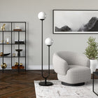 Hudson&Canal - Lampadaire Dufrene à 2 lumières avec abat-jour en verre - Bronze noirci/lait blanc-Une finition en bronze noirci fabriquée à la main est appliquée sur la base en acier
